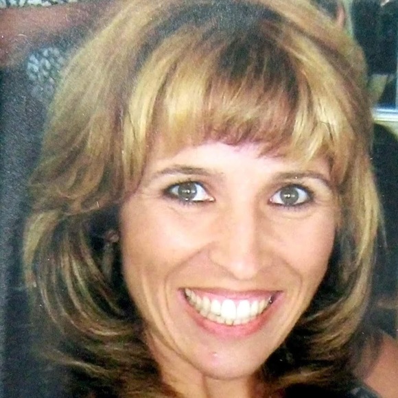 Meet your Posher, Sue - Picture 1 of 1